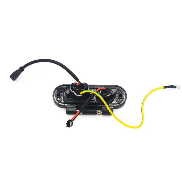 Port de chargement max G30, vue principale de face, pièce de rechange certifiée (Accessoire) compatible Ewheel pour scooter électrique haute performance.