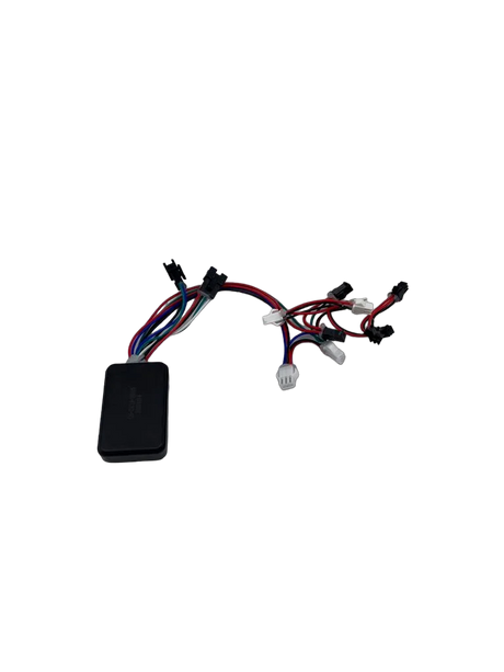 HERO X | CONVERTISSEUR CLIGNOTANTS, vue principale de face, pièce de rechange certifiée (Clignotants) compatible Volt pour trottinette électrique.