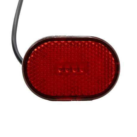 Feu arrière Xiaomi Elite pour trottinette électrique, assurant une meilleure visibilité et une sécurité renforcée lors des déplacements.