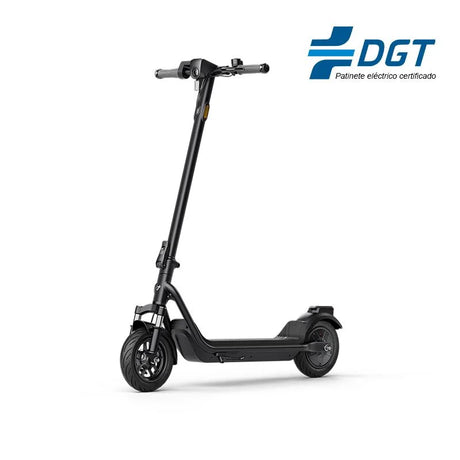 Trottinette électrique NIU KQi 100F ES-BK noire vue de profil, avec cadre pliable, grandes roues et design moderne pour la mobilité urbaine.