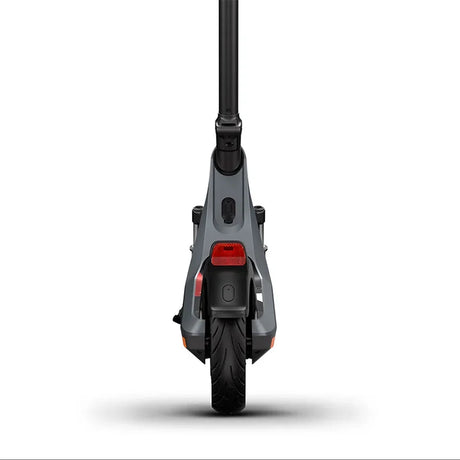 Trottinette électrique NIU KQi2 Pro ES-GY grise avec design épuré, moteur performant, grandes roues et confort optimal pour les trajets urbains.