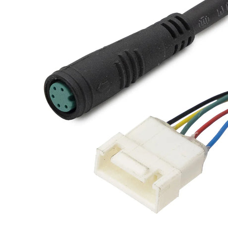 Vue détaillée du câble contrôleur-écran compatible NIU KQi1 Pro, faisceau de connexion reliant le contrôleur à l'affichage de la trottinette électrique.