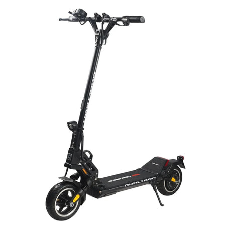 Trottinette électrique Dualtron Aminia Special 52V 13Ah IPX5 avec design compact, moteur performant, suspension confortable et protection contre les projections d’eau.