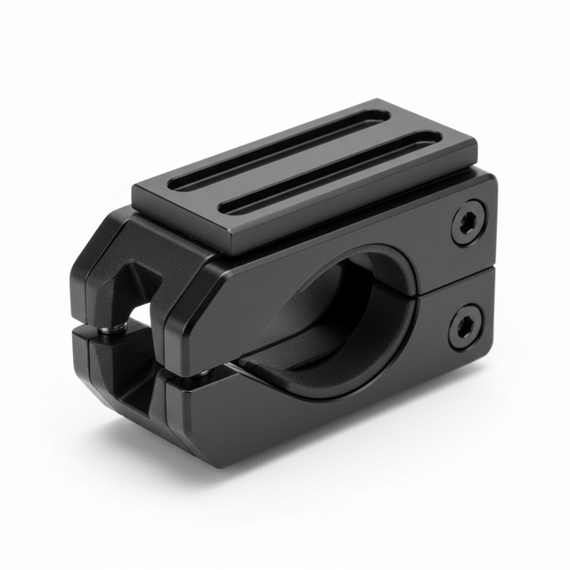 Clip repliable châssis - montage extérieur, vue principale de face, accessoire et composant d'origine compatible PURE pour véhicule de mobilité urbaine.