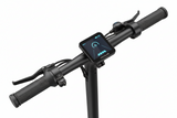 Ensemble guidon complet sans clignotants, vue principale de face, accessoire et composant d'origine compatible PURE pour véhicule de mobilité urbaine.