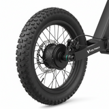 Ensemble moteur de roue arrière 350 W avec pneu tout-terrain, vue principale de face, accessoire et composant d'origine compatible PURE pour véhicule de mobilité urbaine.