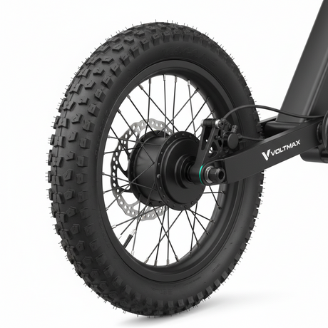 Ensemble moteur de roue arrière 350 W avec pneu tout-terrain, vue principale de face, accessoire et composant d'origine compatible PURE pour véhicule de mobilité urbaine.