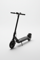 PURE Advance Noir, vue principale de face, accessoire et composant d'origine compatible PURE pour véhicule de mobilité urbaine.
