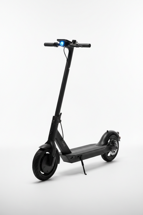 PURE Air5 Pro Noir Mat, vue principale de face, accessoire et composant d'origine compatible PURE pour véhicule de mobilité urbaine.